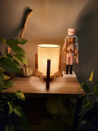 Handcrafted Oak Table Lamp – Locally Sourced, Natural Elegance