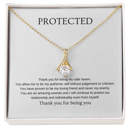 Protected Necklace | Gift for friend, girlfriend, fiancée, wife | Pendant Necklace | Beauty Necklace