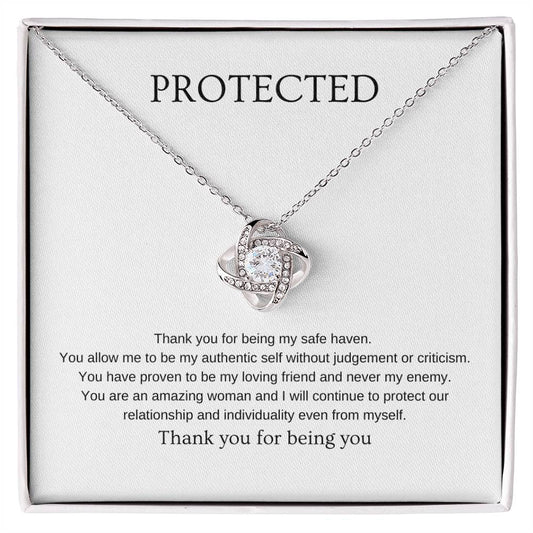 Protected Necklace | Gift for friend, girlfriend, fiancée, wife | Pendant Necklace | Love Knot Necklace