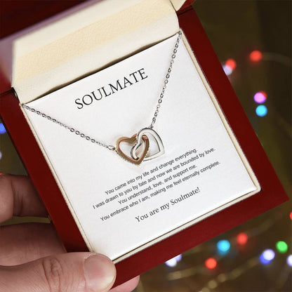 Soulmate - Romantic Necklace | Gift for girlfriend, fiancée, wife | Pendant Necklace | Interlocking Hearts Necklace